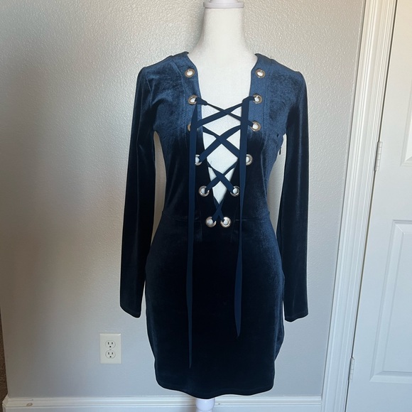 Worn once - Picture 2 of 6